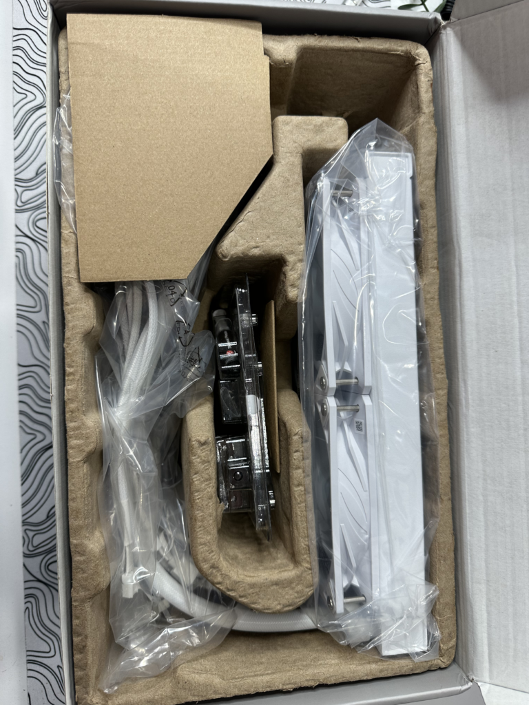 MSI MAG CoreLiquid I240 7