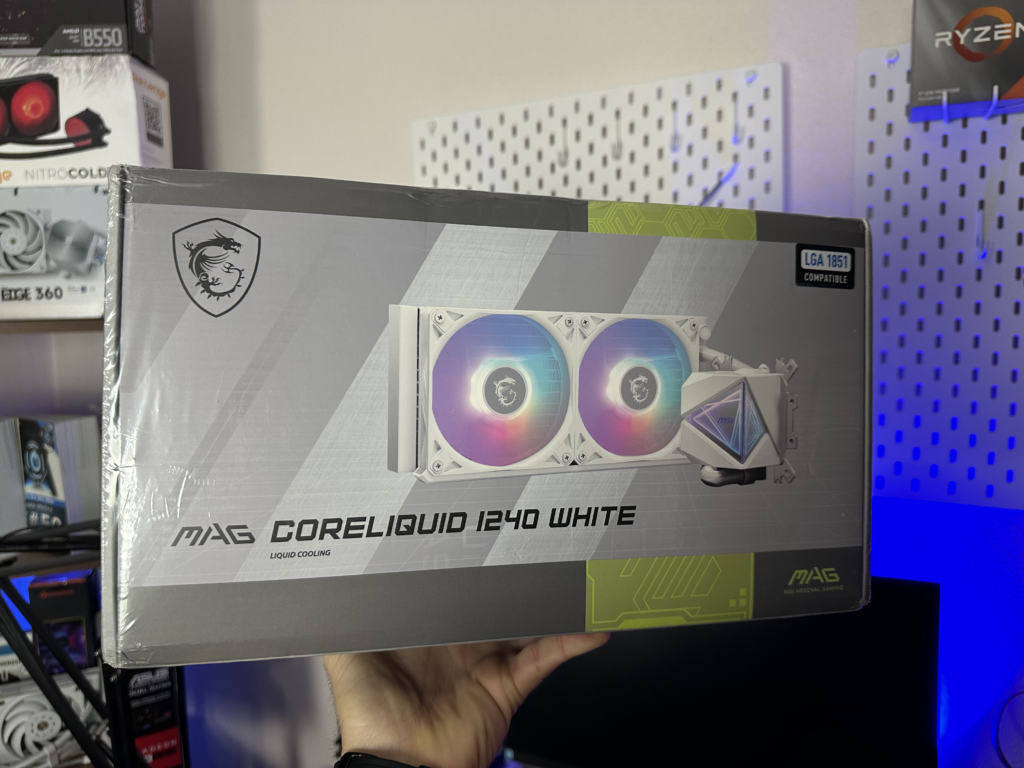 MSI MAG CoreLiquid I240 8